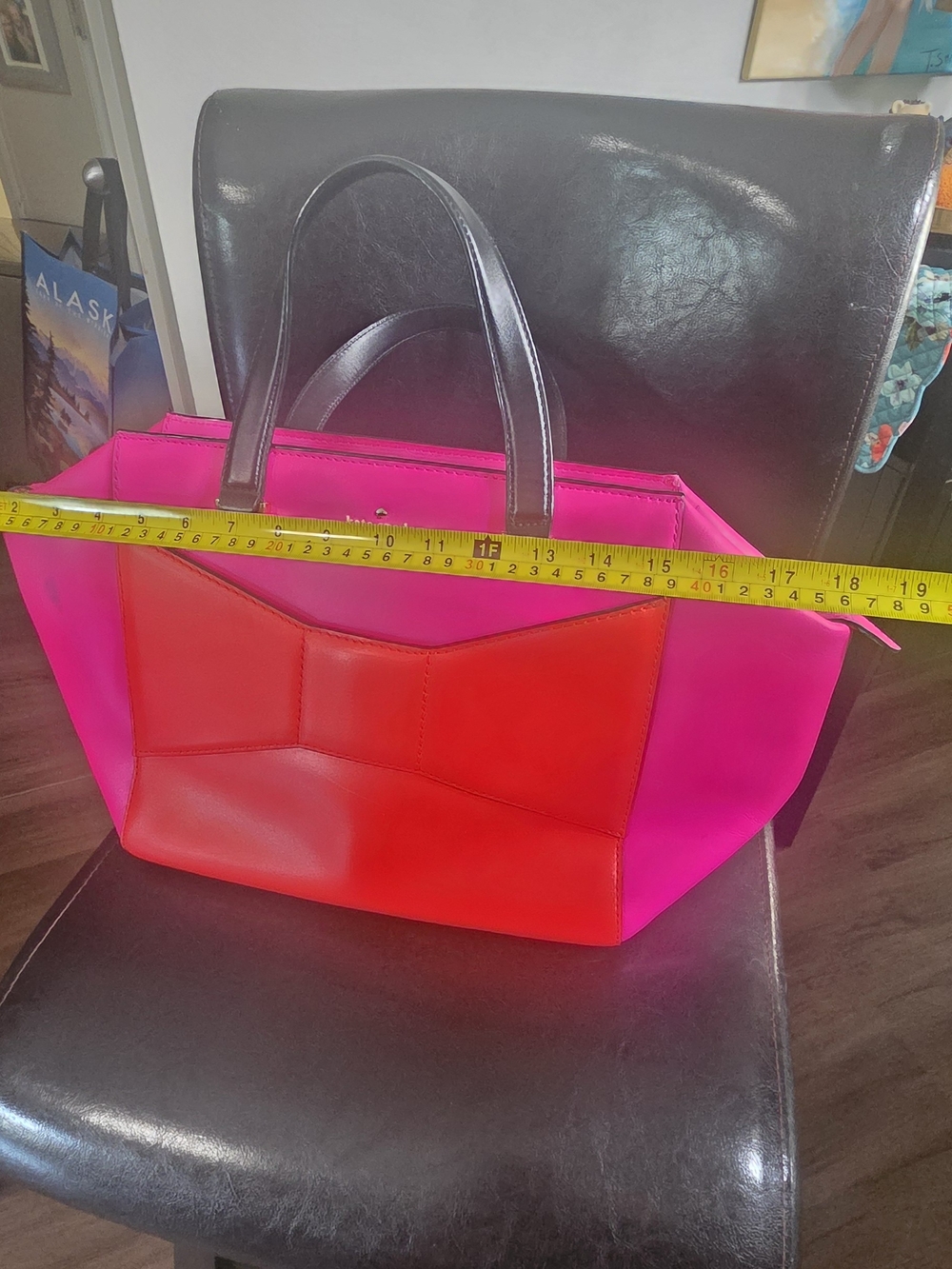 Pink and Red Bow Women’s Tote Bag